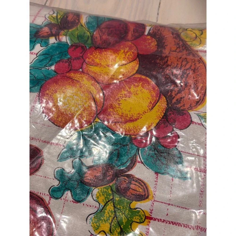 HomeTrends Vinyl Flannel Back Tablecloth 60x84 Oblong Fruit Harvest 7801 VTC NEW